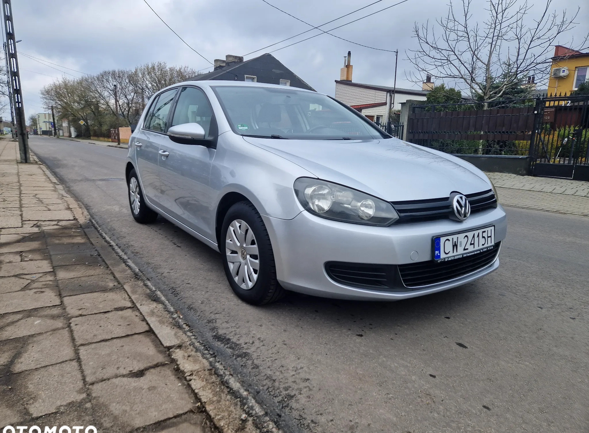 Volkswagen Golf cena 21900 przebieg: 210000, rok produkcji 2008 z Drzewica małe 106